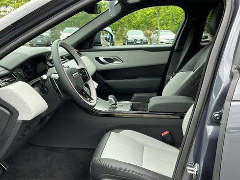 New 2026 Land Rover Range Rover Velar Dynamic SE image 10
