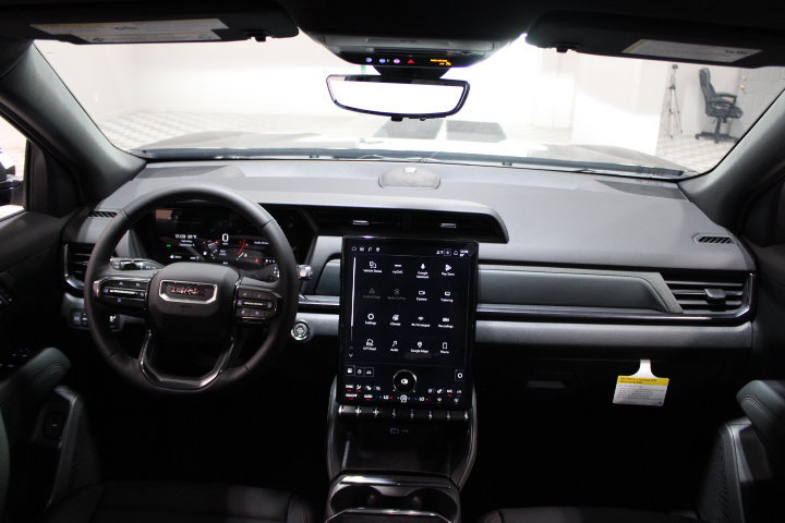 New 2027 GMC Terrain AT4 w/ Convenience Package III AWD/4WD image 3