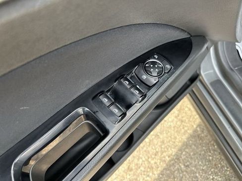 Used 2015 Ford Fusion SE image 17