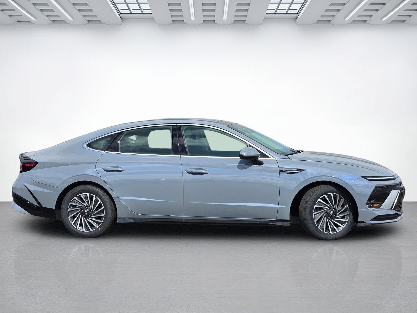 New 2026 Hyundai Sonata SEL FWD image 3