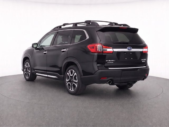 Used 2023 Subaru Ascent Touring AWD/4WD image 4
