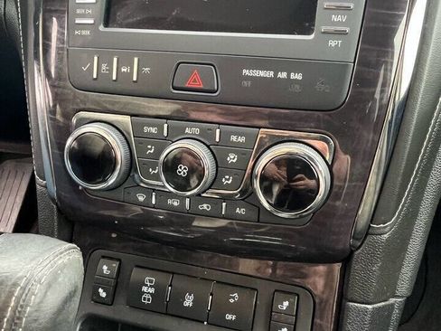 Used 2016 Buick Enclave Leather image 13