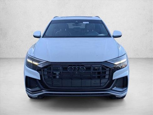 Used 2022 Audi Q8 Premium Plus w/ Premium Plus Package image 2