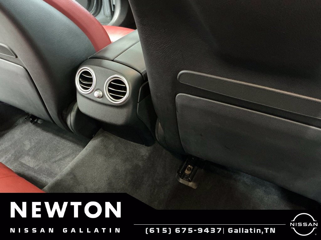 Used 2019 Mercedes-Benz C 300 Sedan image 19
