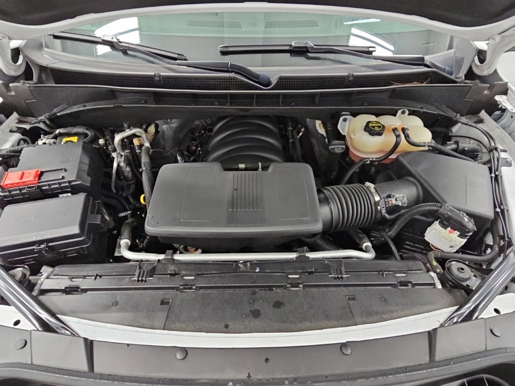 Certified 2025 GMC Yukon Denali RWD image 44