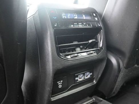 Used 2021 Jeep Grand Cherokee L Limited AWD/4WD image 37