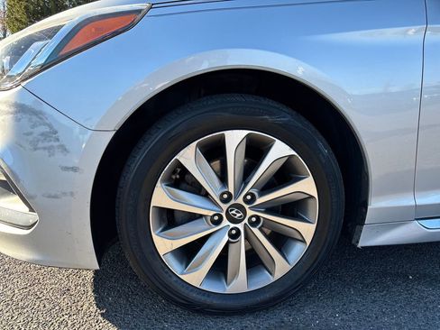 Used 2016 Hyundai Sonata Sport w/ Option Group 02 image 18