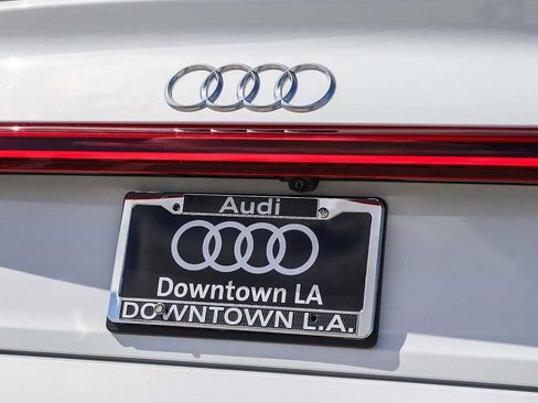 Used 2023 Audi e-tron Premium Plus w/ Premium Plus Package AWD/4WD image 11