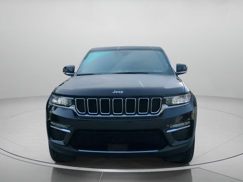 Used 2025 Jeep Grand Cherokee Limited AWD/4WD image 8