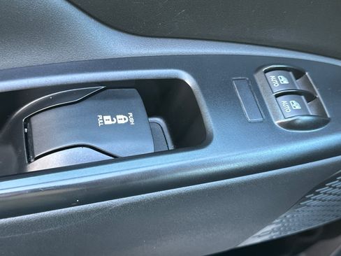 Used 2016 RAM ProMaster City Tradesman SLT w/ Rear Back-up Camera Group FWD image 12