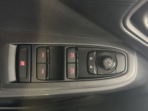 Used 2024 Subaru Crosstrek 2.0i Premium image 10