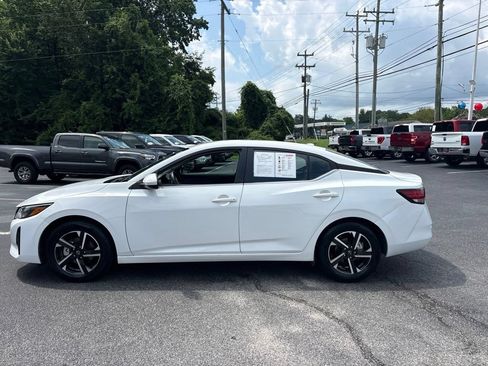 Used 2025 Nissan Sentra SV FWD image 6