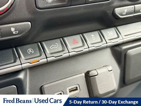 Used 2021 Chevrolet Silverado 1500 LT AWD/4WD image 36