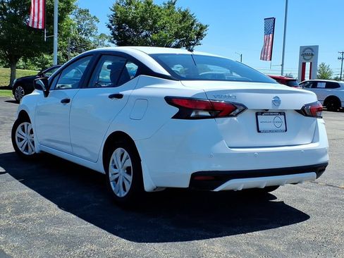 Used 2022 Nissan Versa S FWD image 5