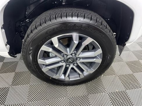 Certified 2025 Toyota 4Runner Limited image 29