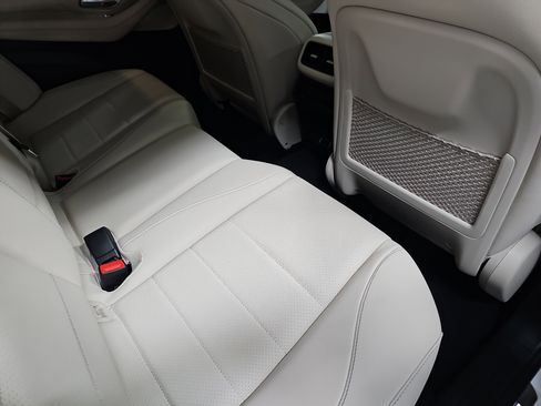New 2026 Mercedes-Benz GLE 350 4MATIC image 11