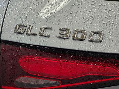 New 2026 Mercedes-Benz GLC 300 4MATIC image 21
