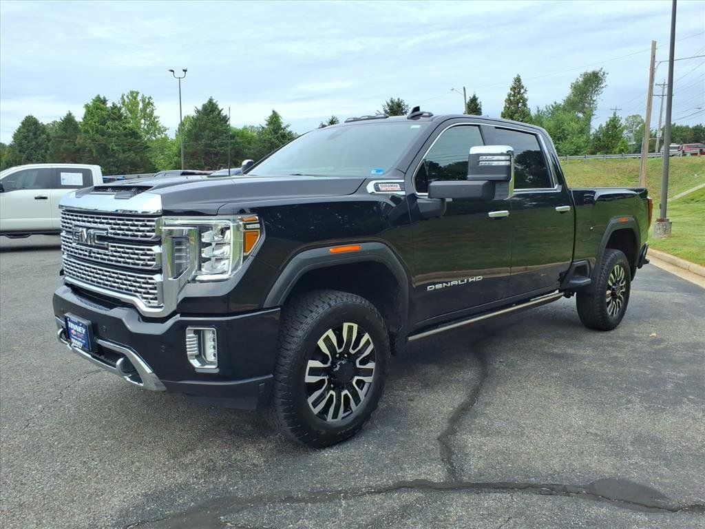 Used 2022 GMC Sierra 3500 Denali w/ Denali Black Diamond Edition AWD/4WD image 7