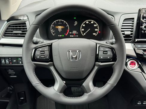 New 2026 Honda Odyssey Touring image 19