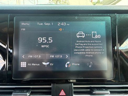 Used 2020 Kia Niro EX w/ Cold Weather Package FWD image 48