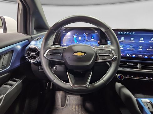Used 2024 Chevrolet Equinox EV LT FWD image 8