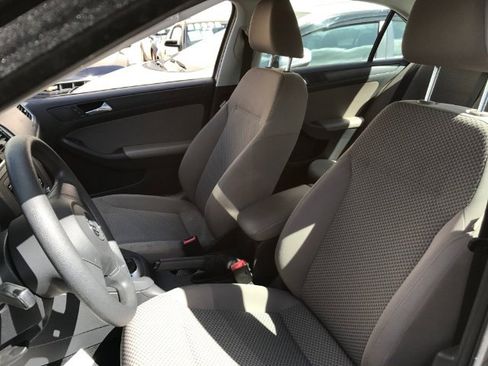 Used 2014 Volkswagen Jetta S image 8