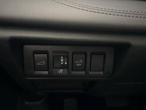 Certified 2025 Subaru Outback Wilderness AWD/4WD image 9