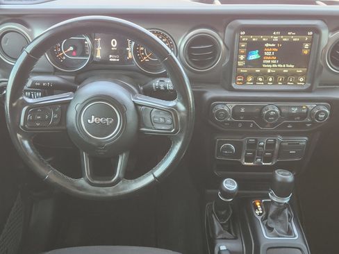 Used 2021 Jeep Wrangler Unlimited Sport AWD/4WD image 27