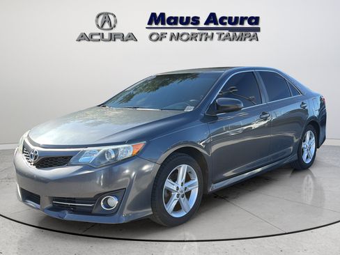 Used 2012 Toyota Camry SE FWD image 5