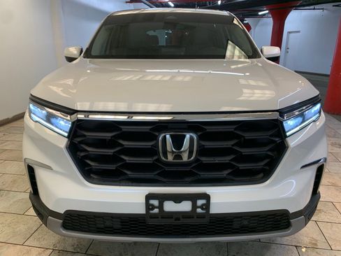 Used 2024 Honda Pilot EX-L image 3