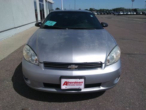 Used 2006 Chevrolet Monte Carlo LT image 3