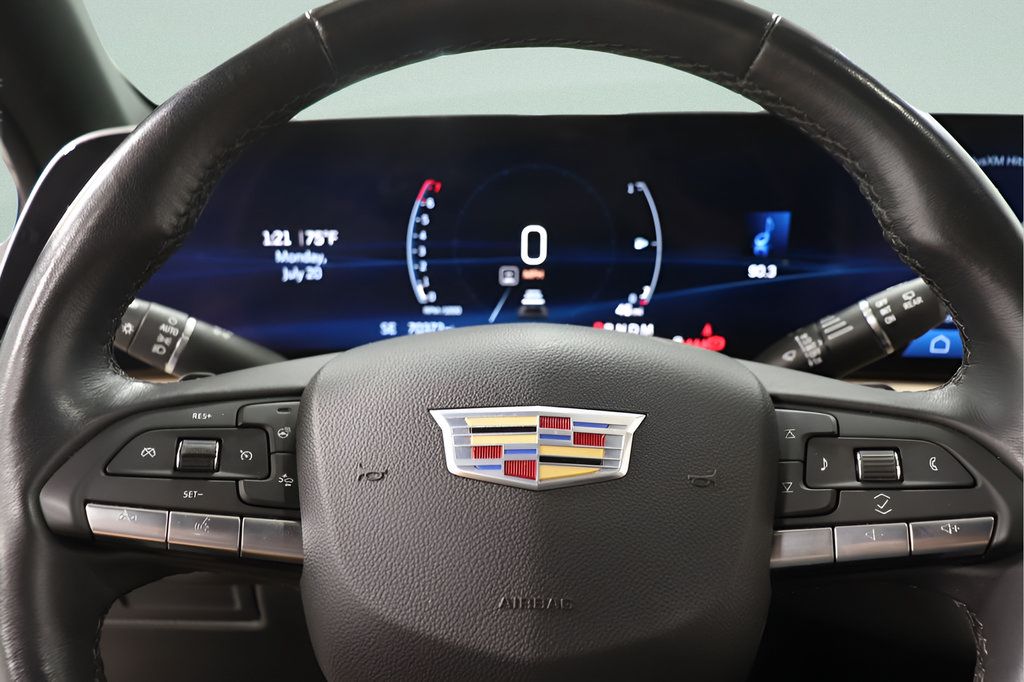 Used 2024 Cadillac XT4 Luxury FWD image 11