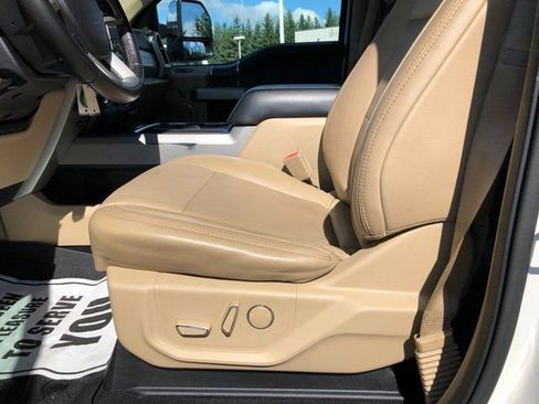 Used 2019 Ford F350 Lariat w/ Chrome Package image 16
