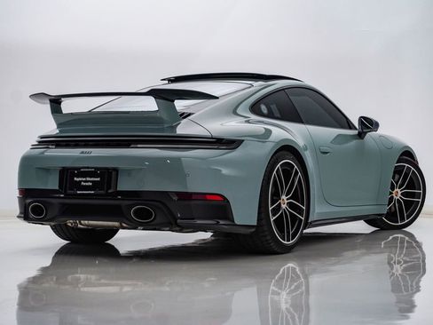 Certified 2025 Porsche 911 Carrera T RWD image 11