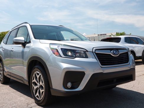 Used 2021 Subaru Forester Premium w/ Popular Package #1 AWD/4WD image 7