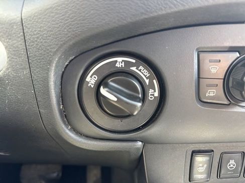 Used 2022 Nissan Frontier SV image 18