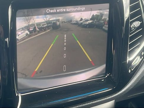 Used 2019 Jeep Compass Limited image 16