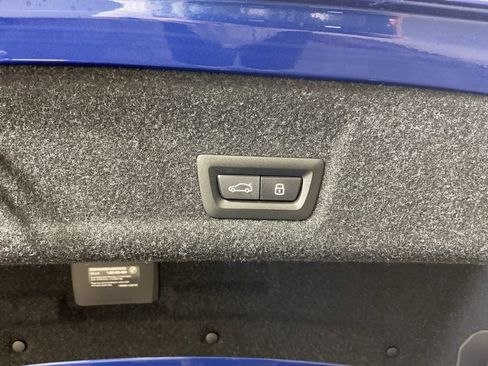 New 2026 BMW 330i Sedan w/ M Sport Package image 32