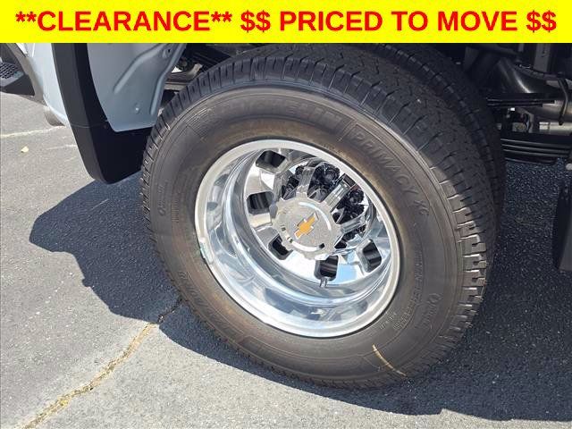 New 2026 Chevrolet Silverado 3500 W/T AWD/4WD image 32