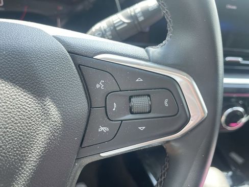Used 2024 Chevrolet Trax ACTIV w/ Sunroof Package FWD image 12