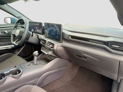Certified 2025 Ford Mustang Coupe RWD image 27