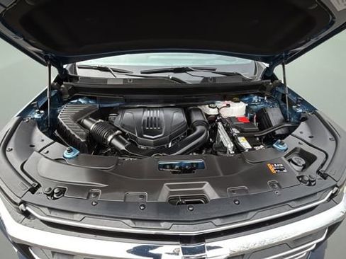 Used 2026 Chevrolet Traverse LT w/ Driver Confidence Package image 32