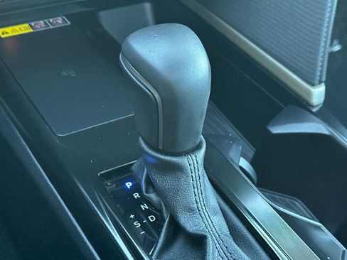 Certified 2025 Toyota Camry SE w/ Convenience Package image 34