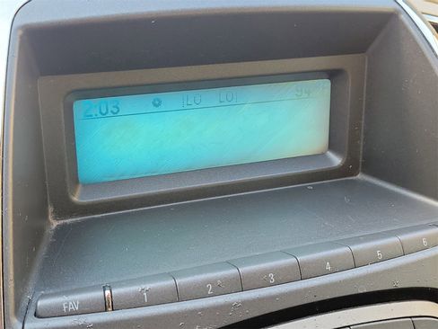 Used 2010 Buick LaCrosse CXL image 17