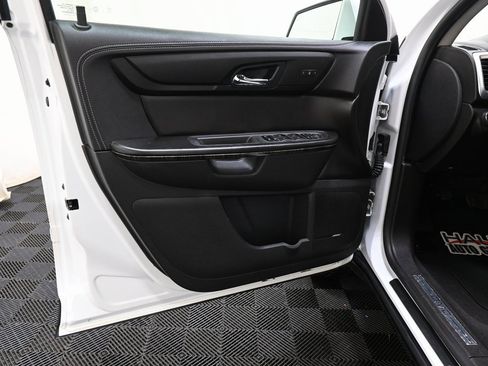 Used 2017 GMC Acadia Limited SLT image 16