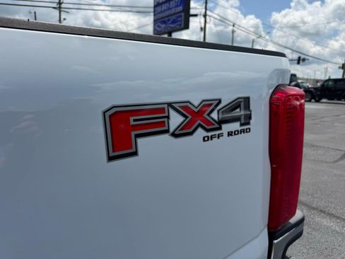 Used 2024 Ford F250 XLT w/ FX4 Off-Road Package AWD/4WD image 10