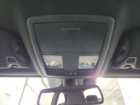 Used 2022 Dodge Challenger GT RWD image 24