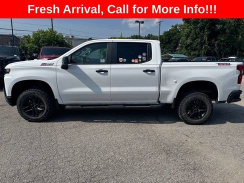 Used 2021 Chevrolet Silverado 1500 LT Trail Boss w/ LPO, Dark Essentials Package AWD/4WD image 16