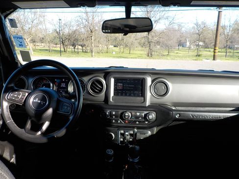 Used 2022 Jeep Wrangler Unlimited Sport image 14
