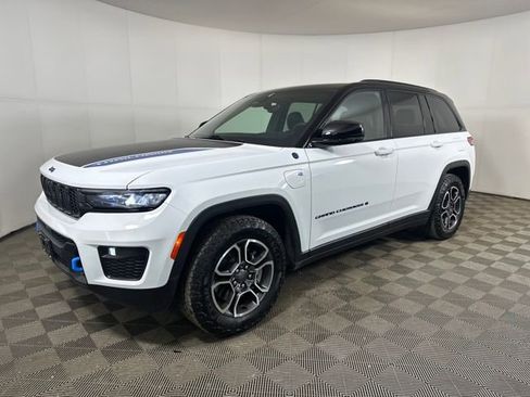 Used 2022 Jeep Grand Cherokee Trailhawk image 7